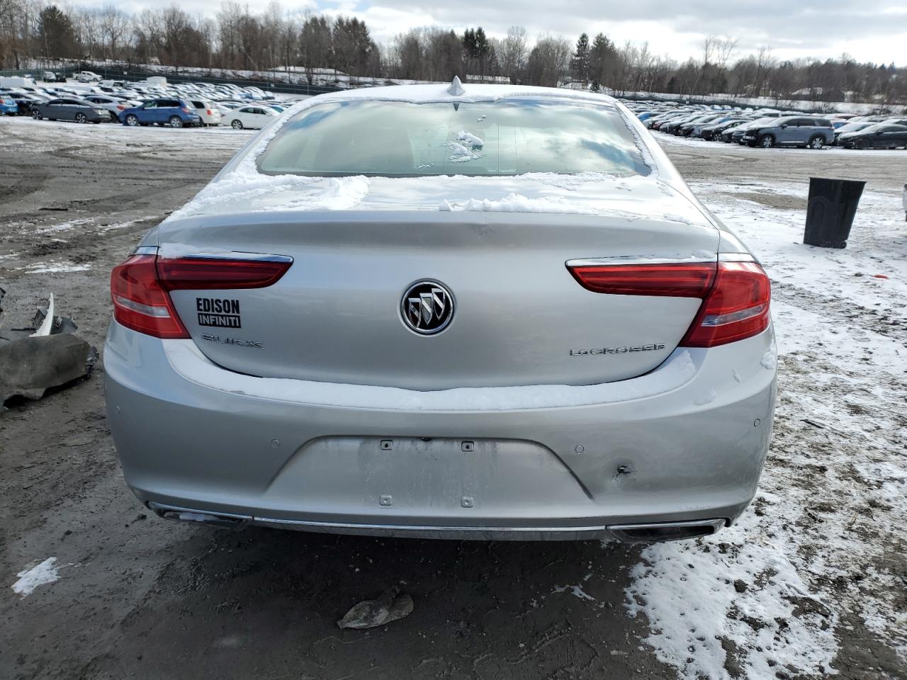 2017 Buick LaCrosse - Image 6
