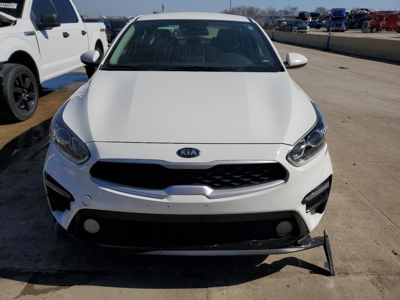 2021 Kia Forte - Image 5