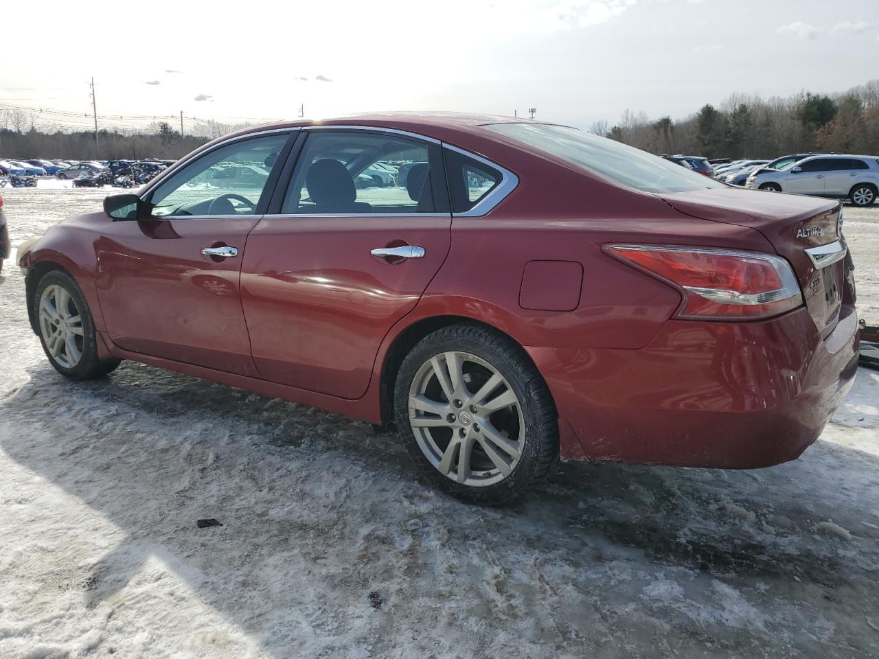 2013 Nissan Altima - Image 2