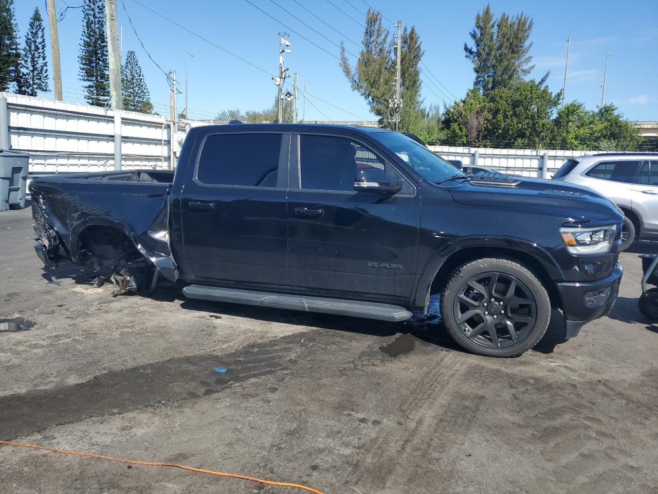 2021 RAM 1500 - Image 4