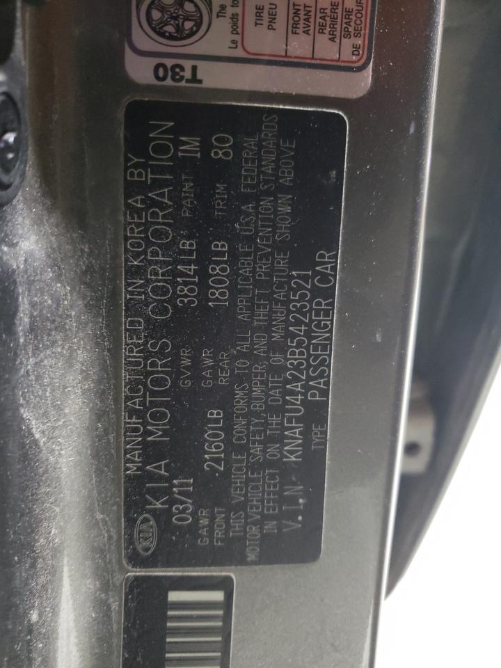 2011 Kia Forte - Image 12