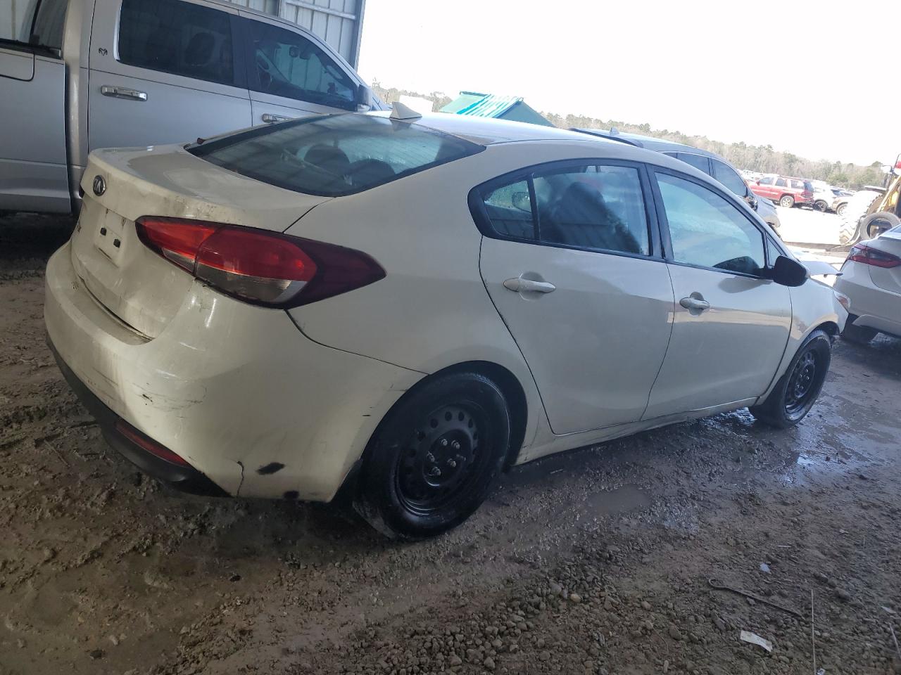 2017 Kia Forte - Image 3