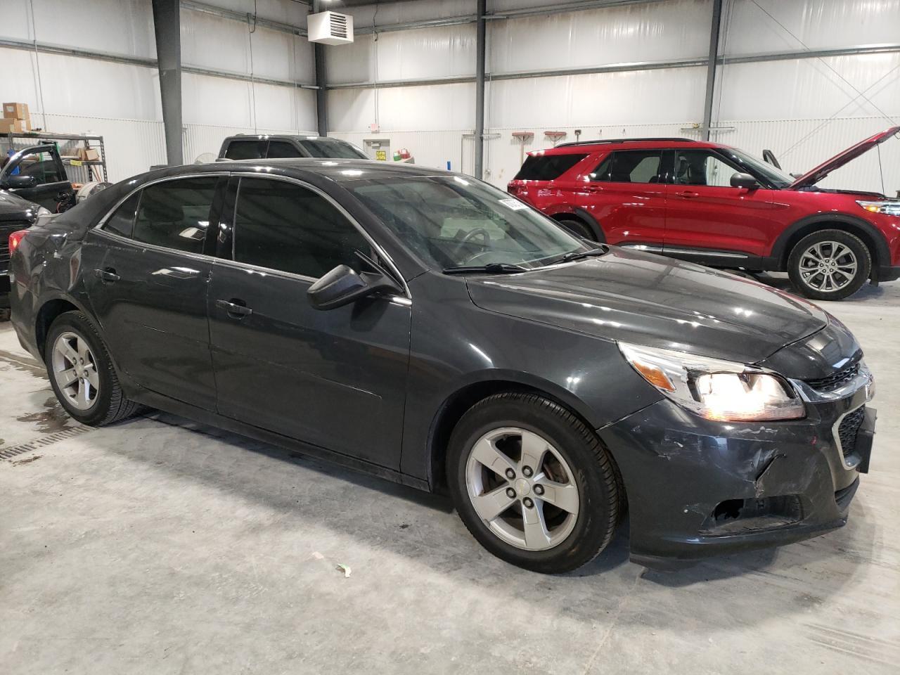 2015 Chevrolet Malibu - Image 4