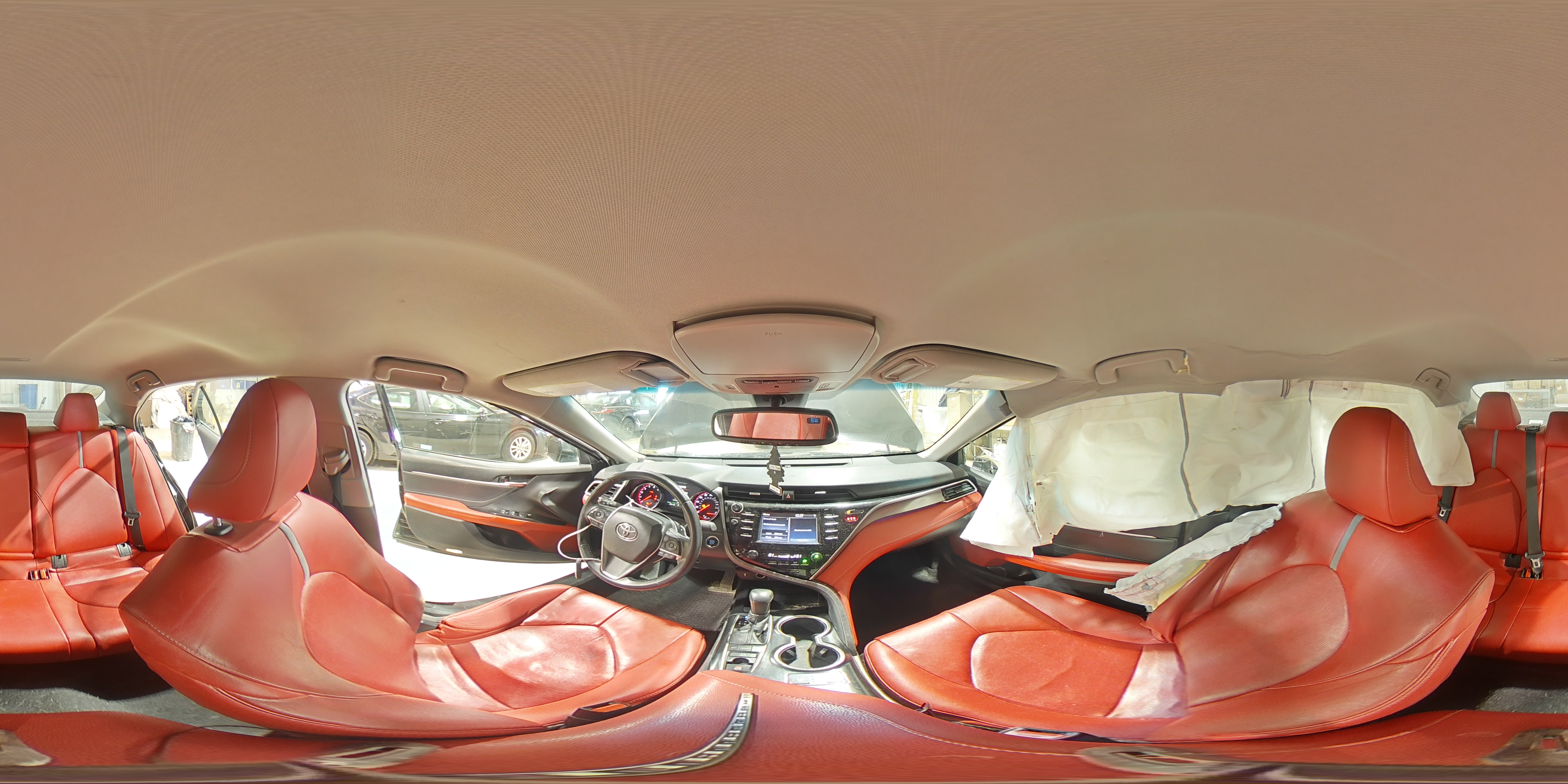 2018 Toyota Camry - Image 12