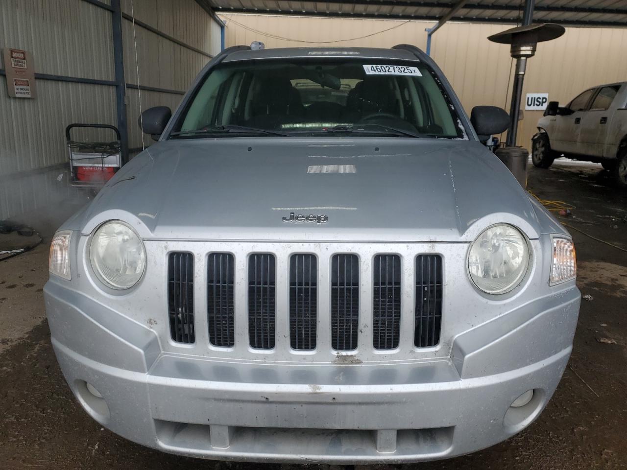 2010 Jeep Compass - Image 5