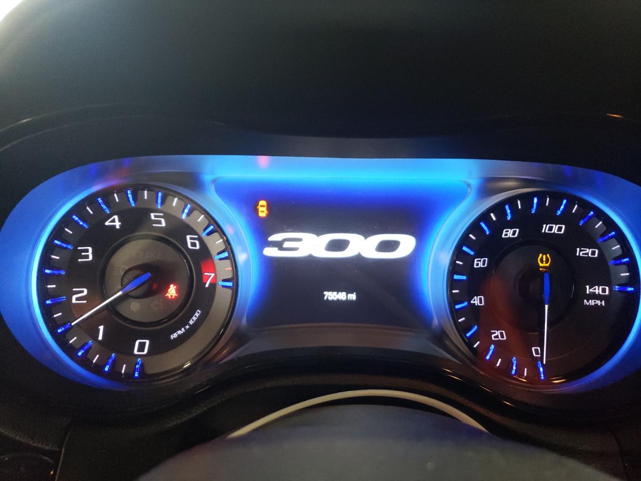 2020 Chrysler 300 - Image 9