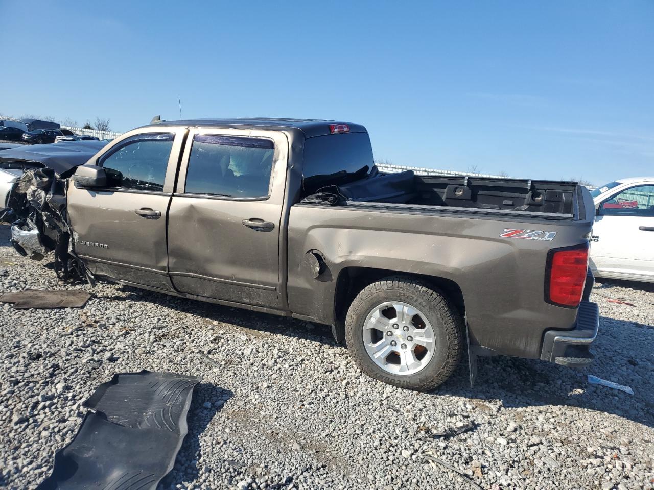 2015 Chevrolet Silverado - Image 2