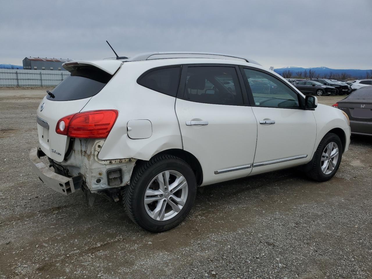 2012 Nissan Rogue - Image 3