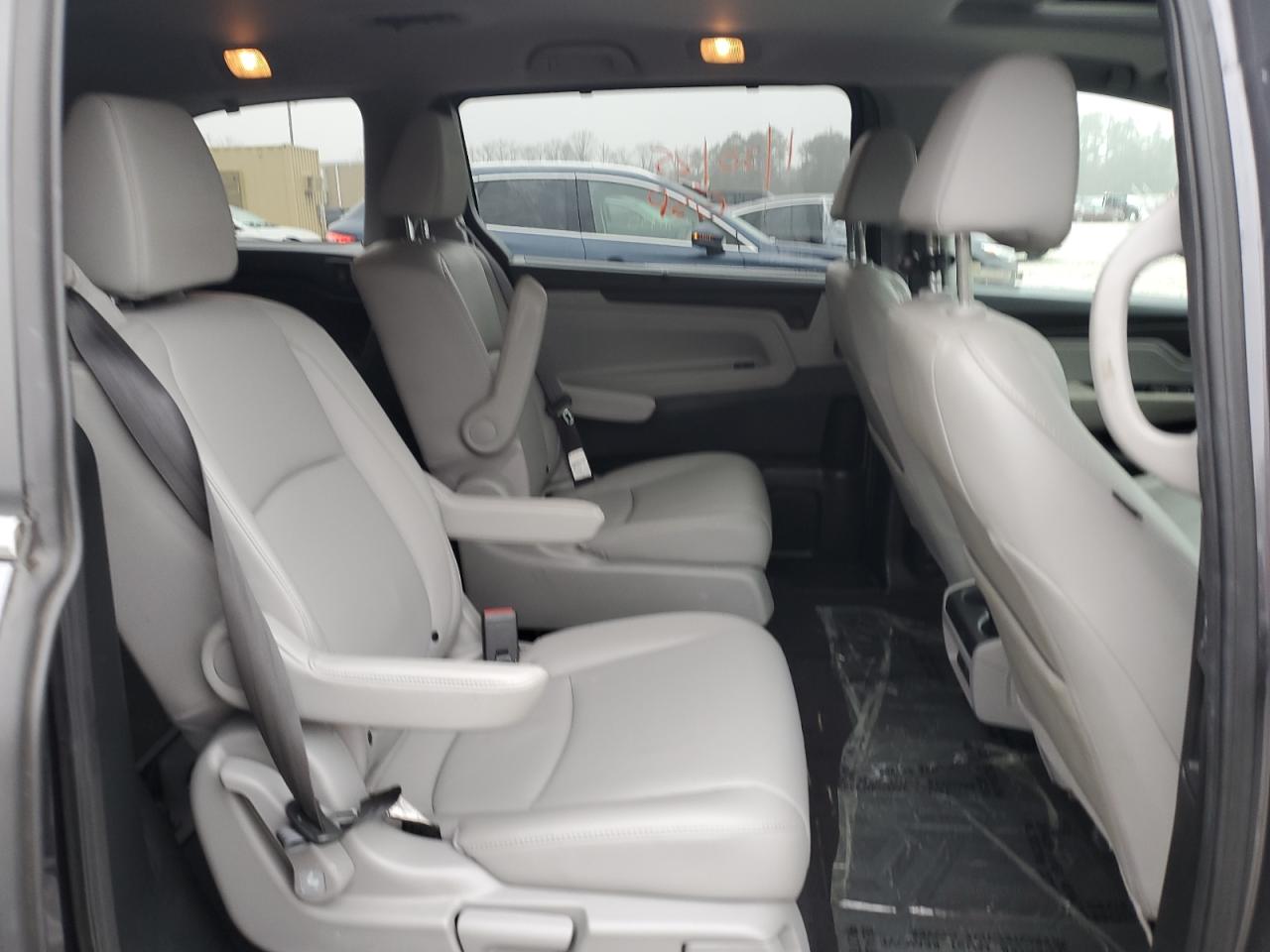 2019 Honda Odyssey - Image 11