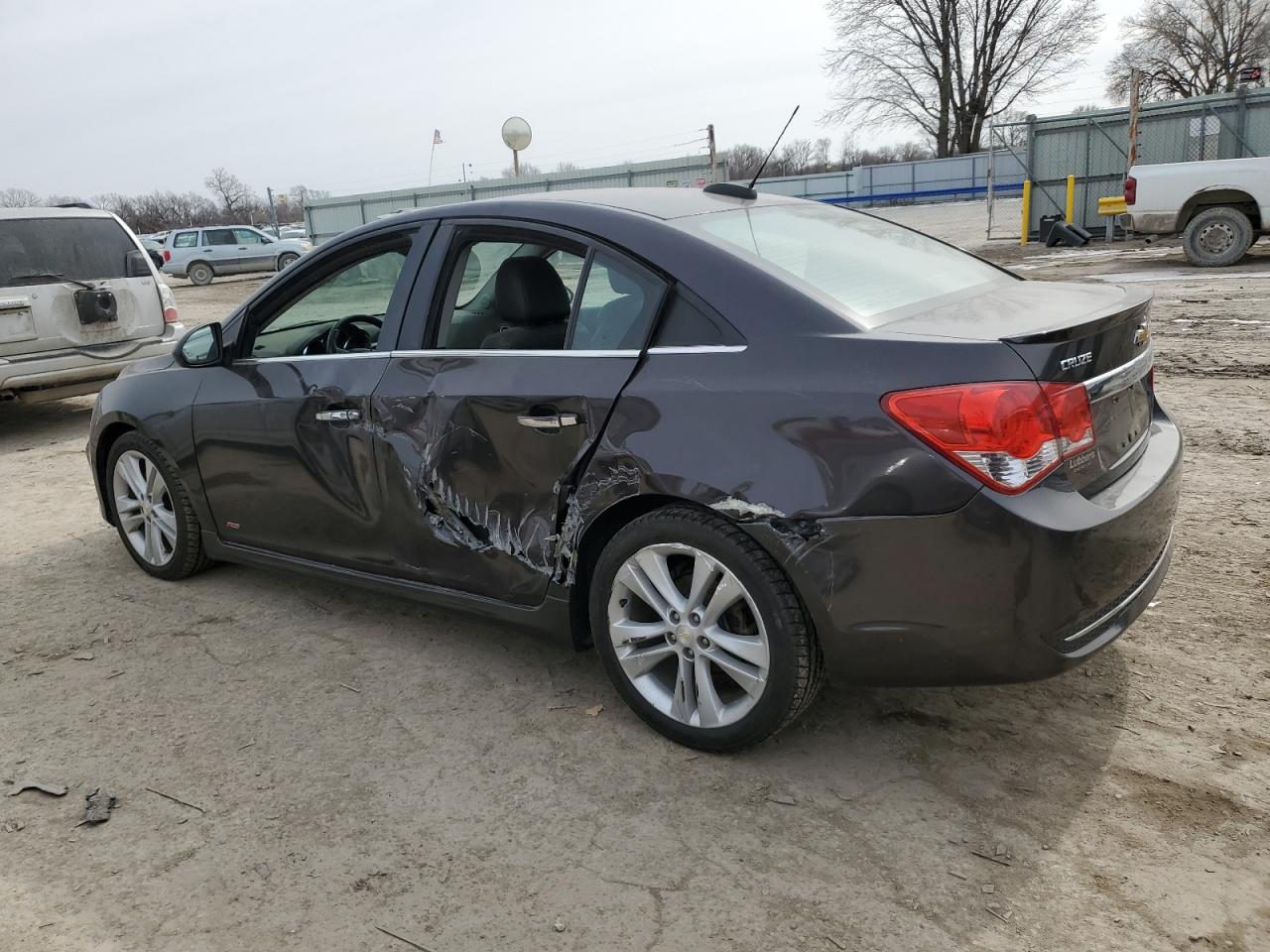 2015 Chevrolet Cruze - Image 2