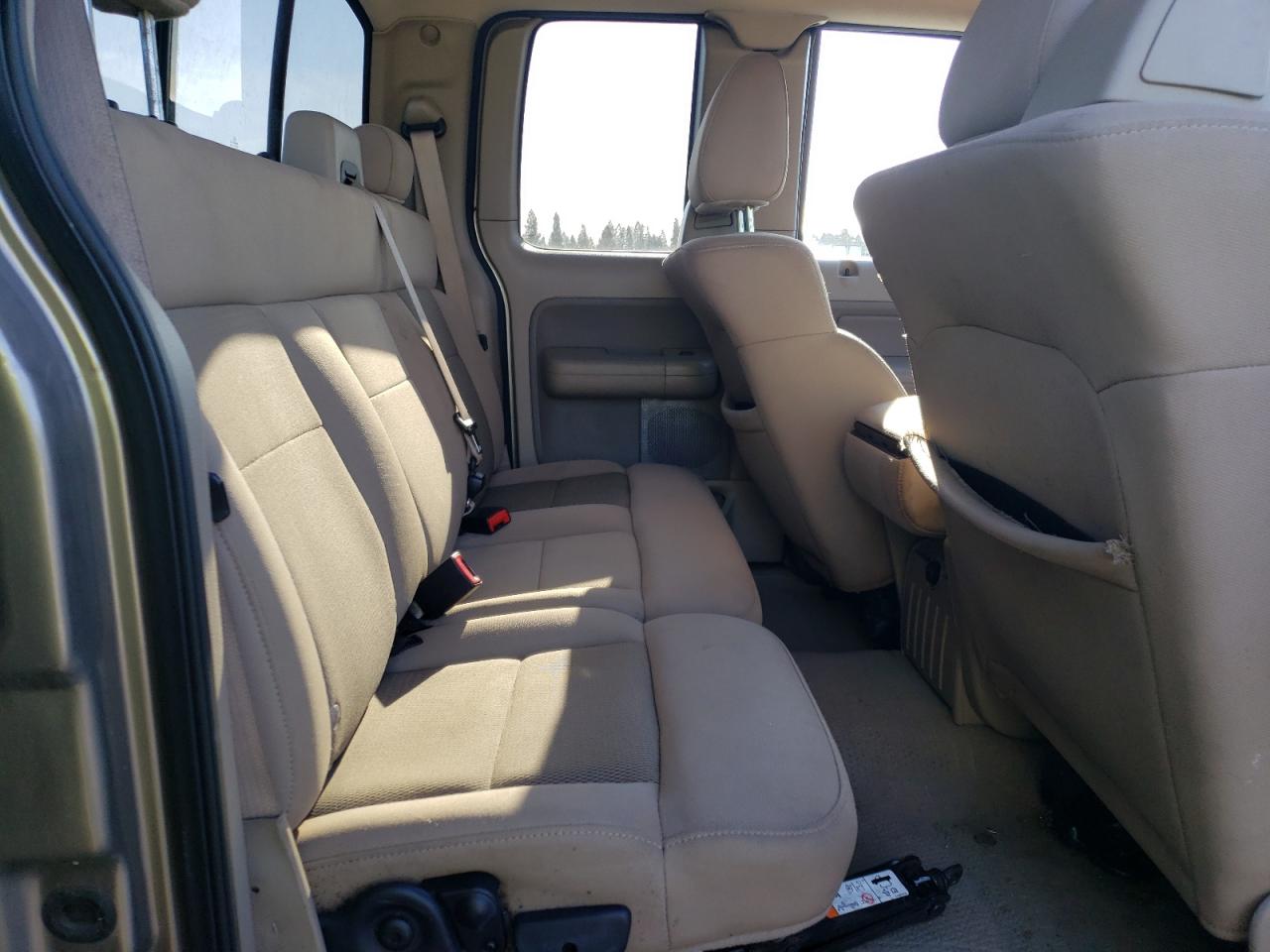 2005 Ford F-150 - Image 10
