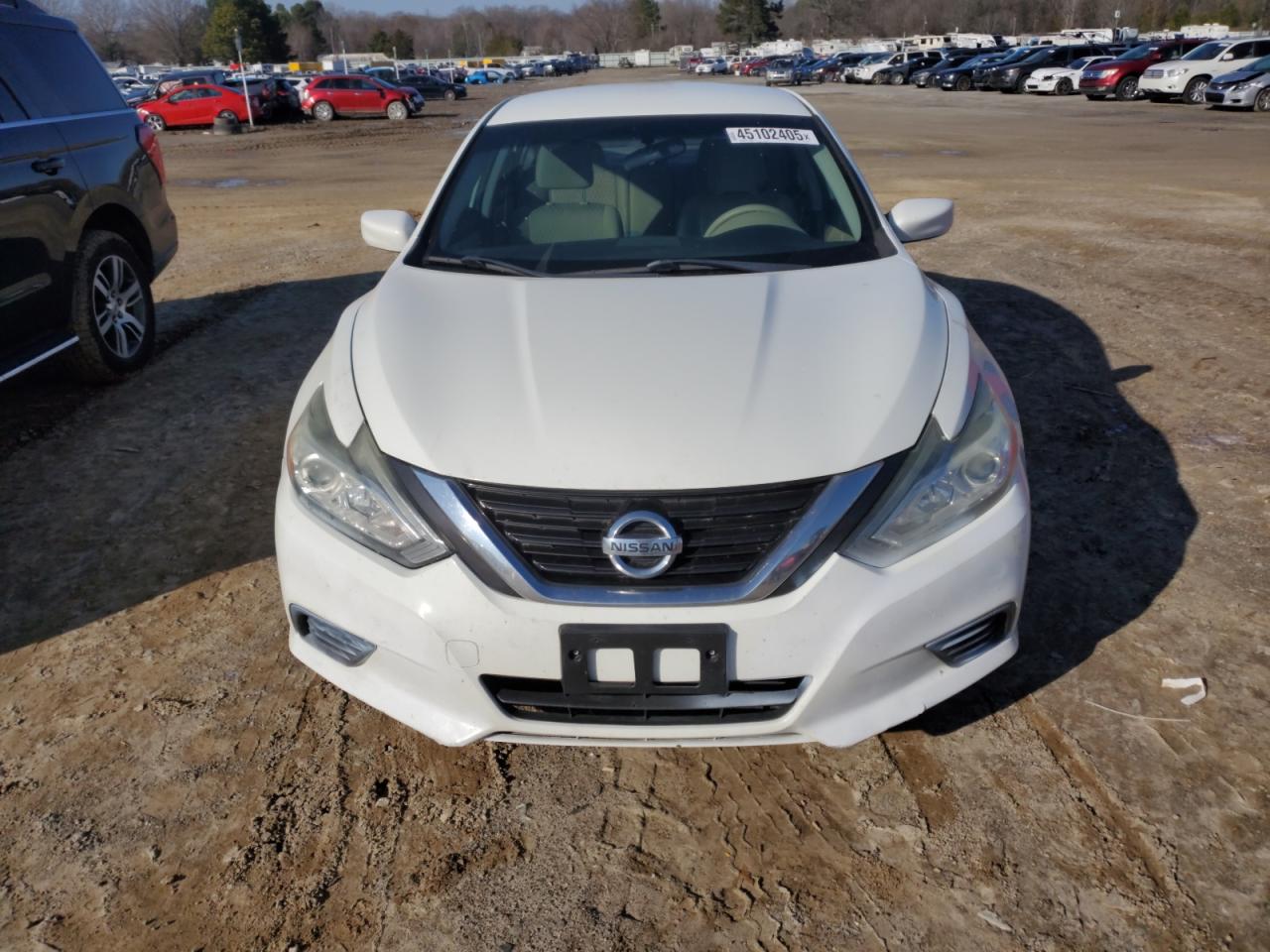 2017 Nissan Altima - Image 5