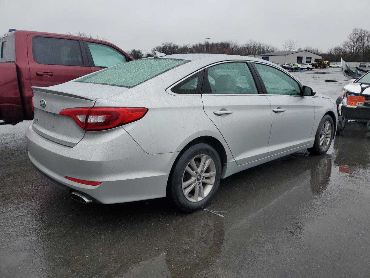 2016 Hyundai Sonata - Image 3