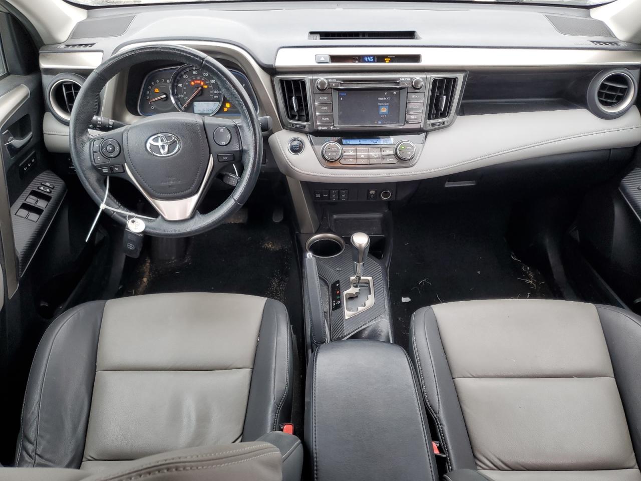 2015 Toyota RAV 4 - Image 8