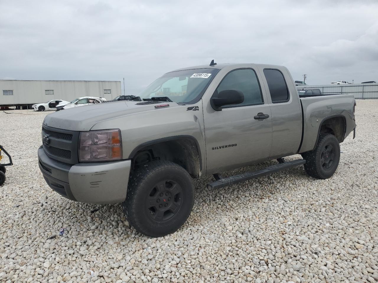 2009 Chevrolet Silverado - Image 1