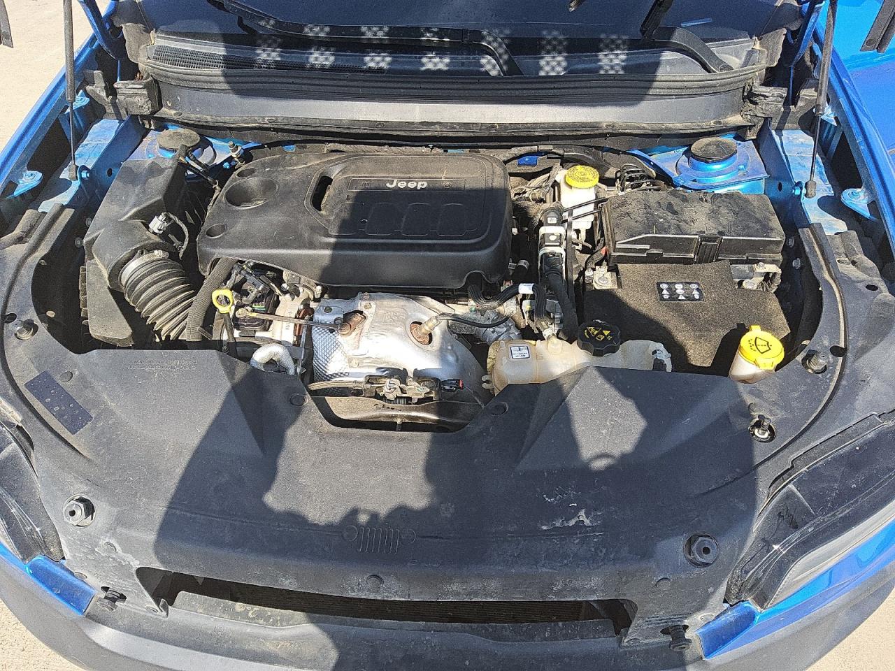 2019 Jeep Cherokee - Image 12