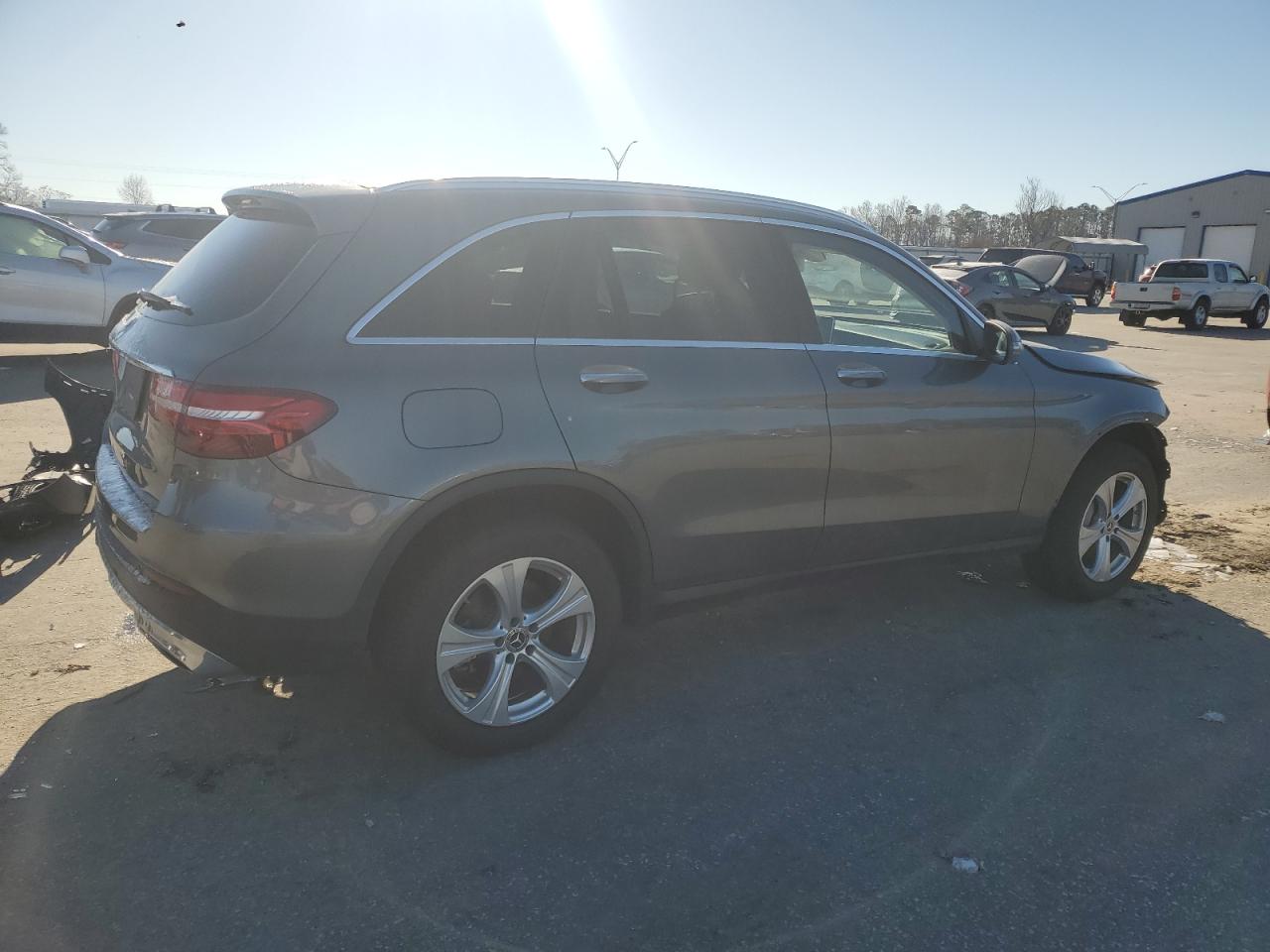2018 Mercedes-Benz GLC - Image 3