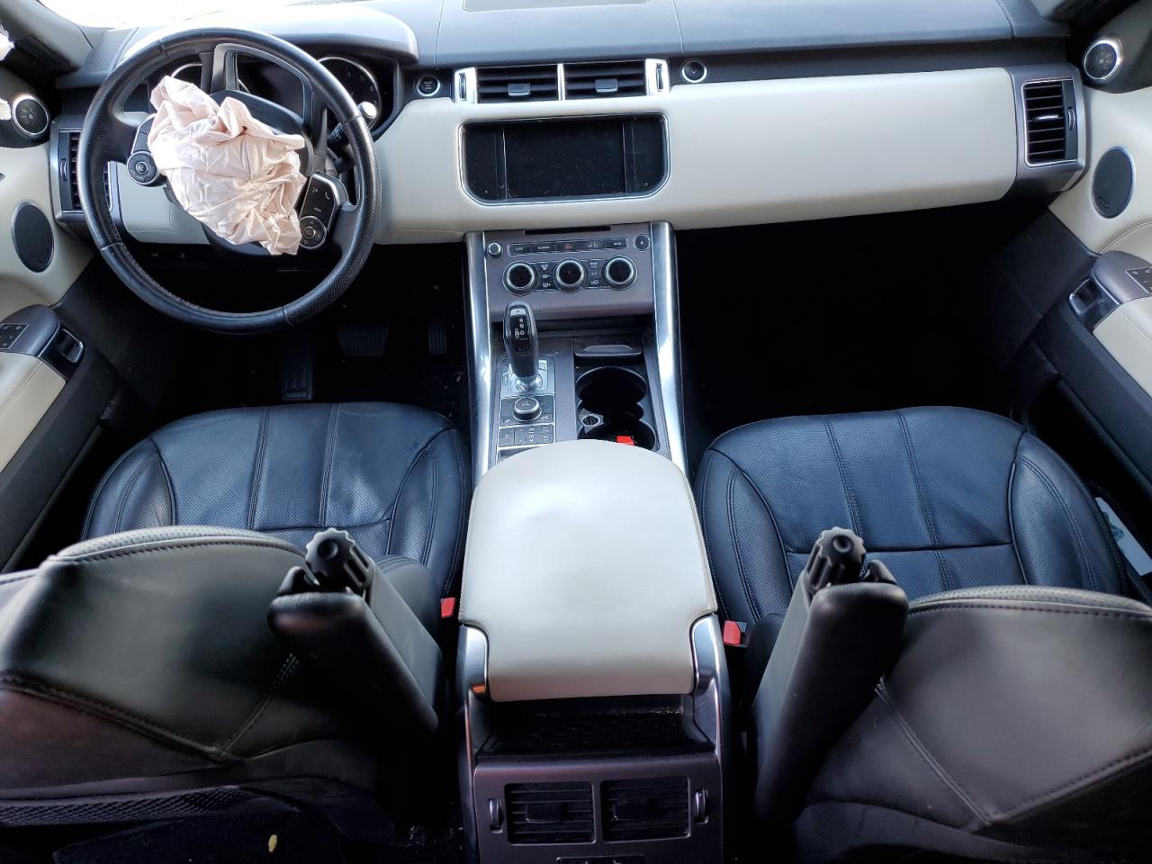 2015 Land Rover Range Rover - Image 8