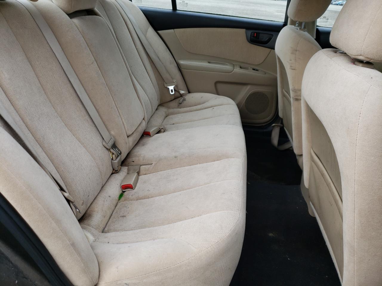 2010 Kia Optima - Image 11