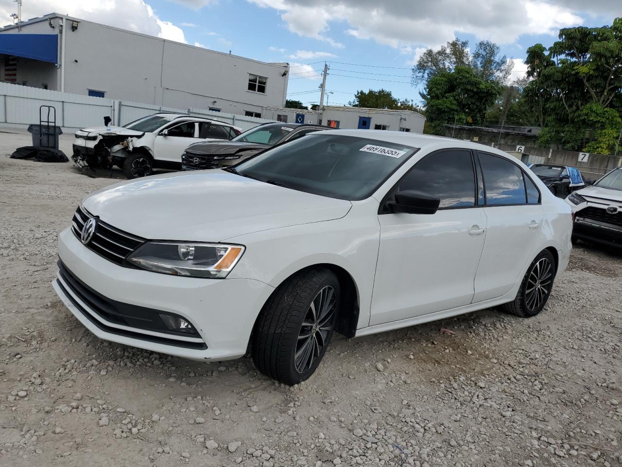 2016 Volkswagen Jetta Sport zu verkaufen in Opa Locka, FL - Minor Dent/Scratches