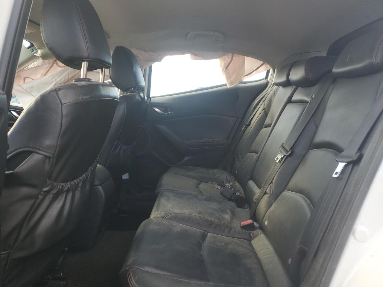 2014 Mazda 3 - Image 10