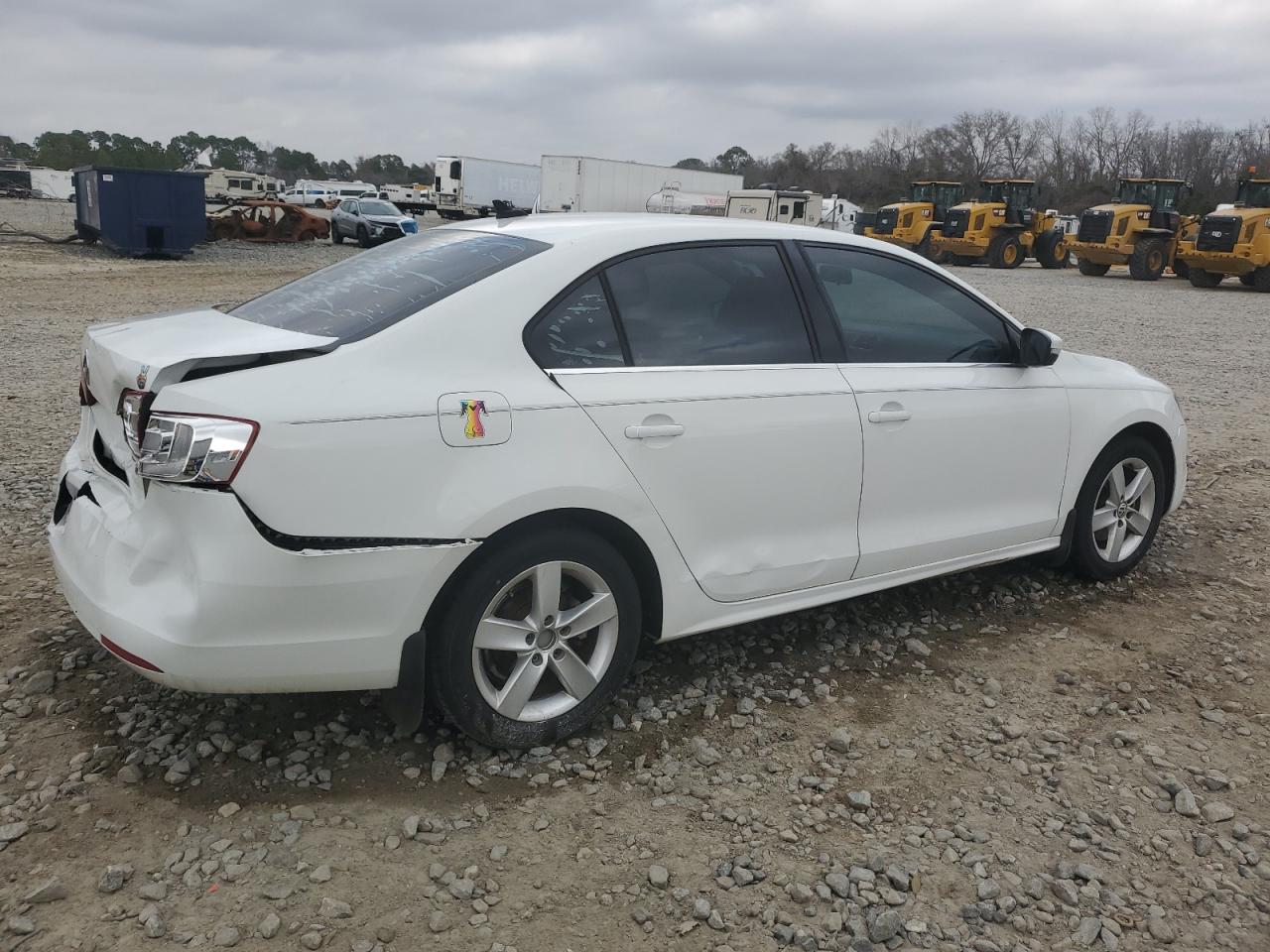 2014 Volkswagen Jetta - Image 3