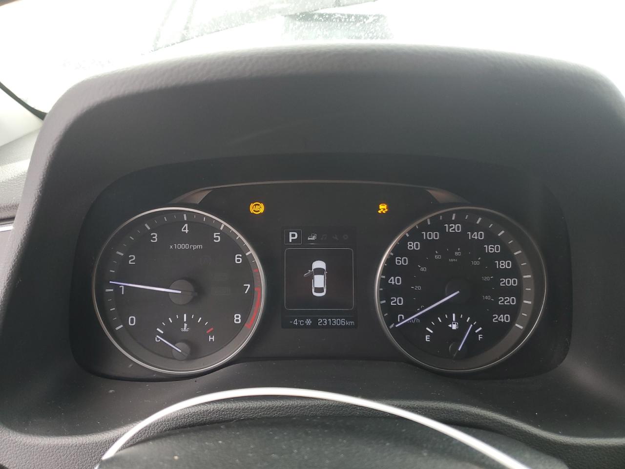 2017 Hyundai Elantra - Image 9