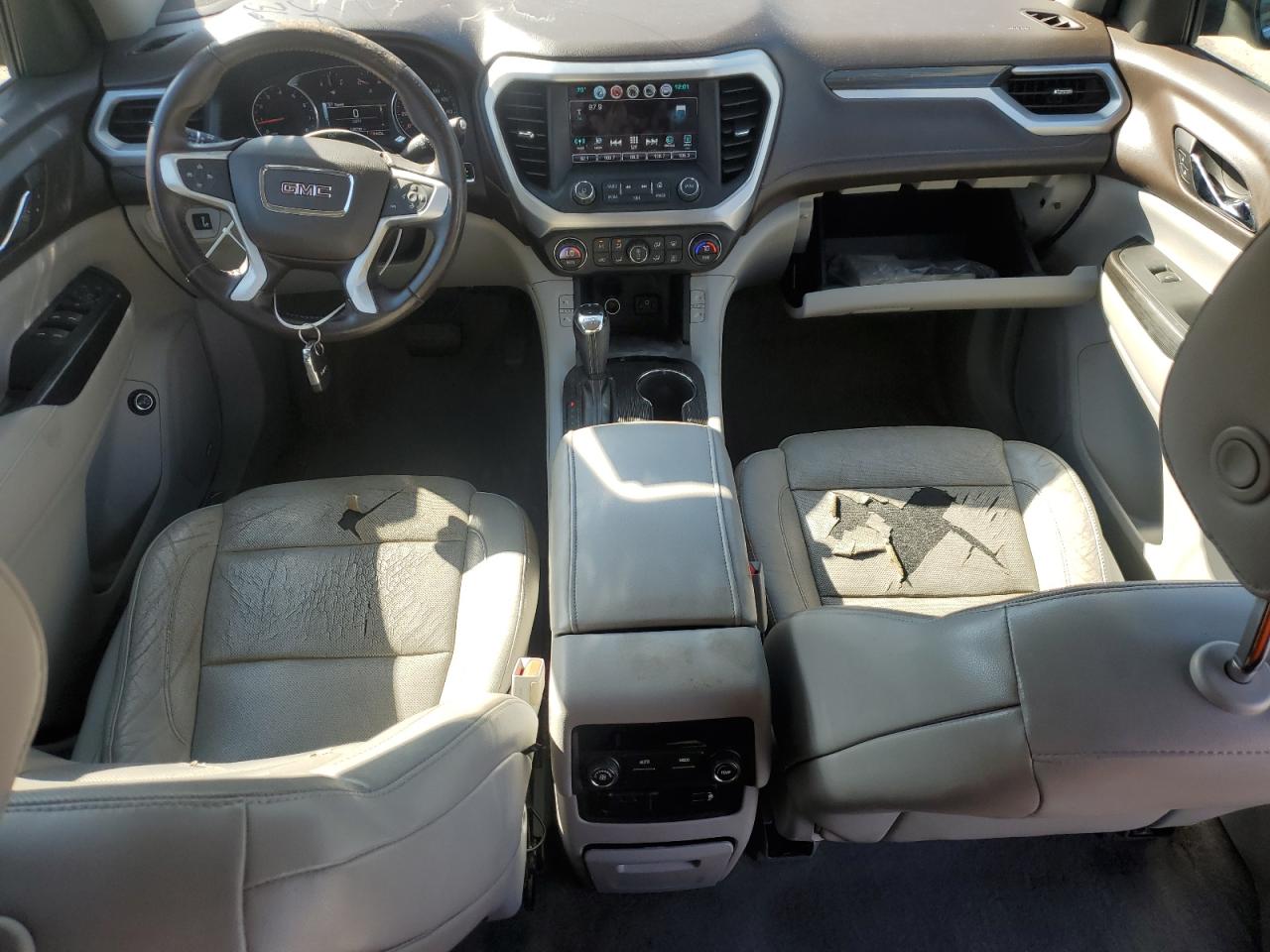 2017 GMC Acadia - Image 8