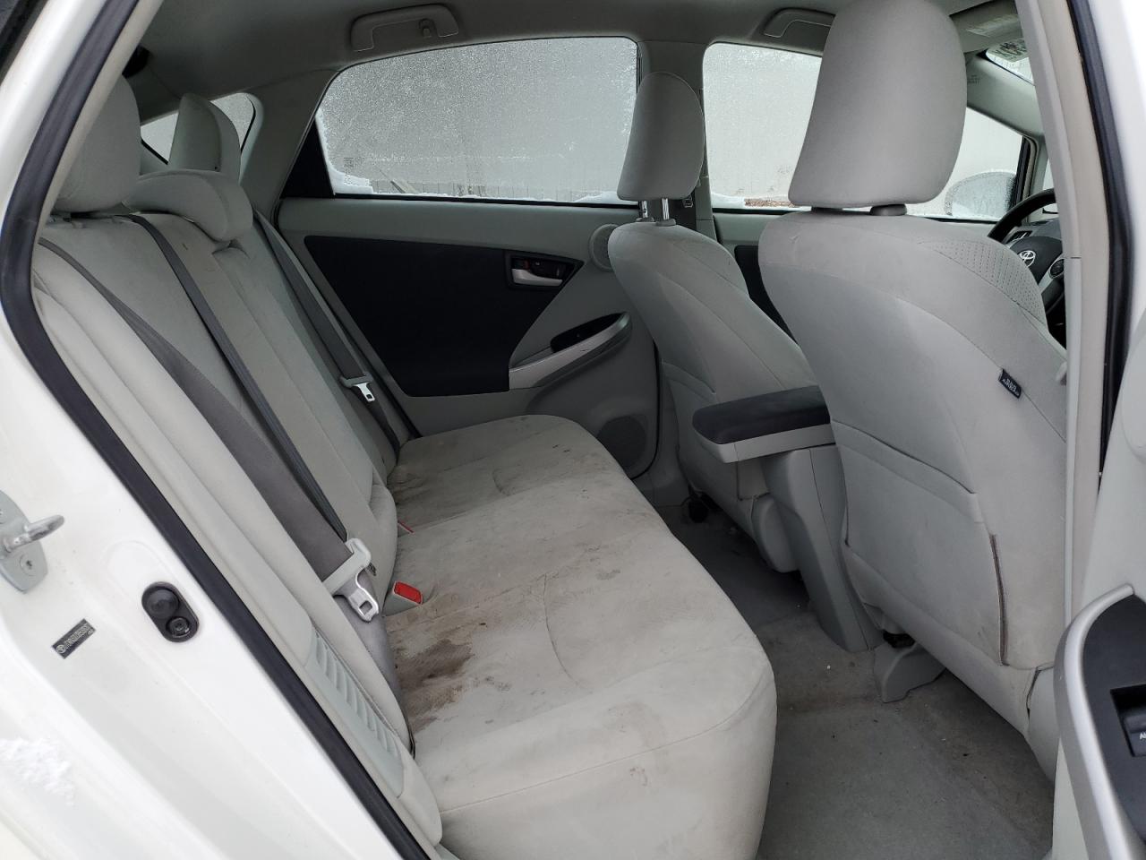 2011 Toyota Prius - Image 11