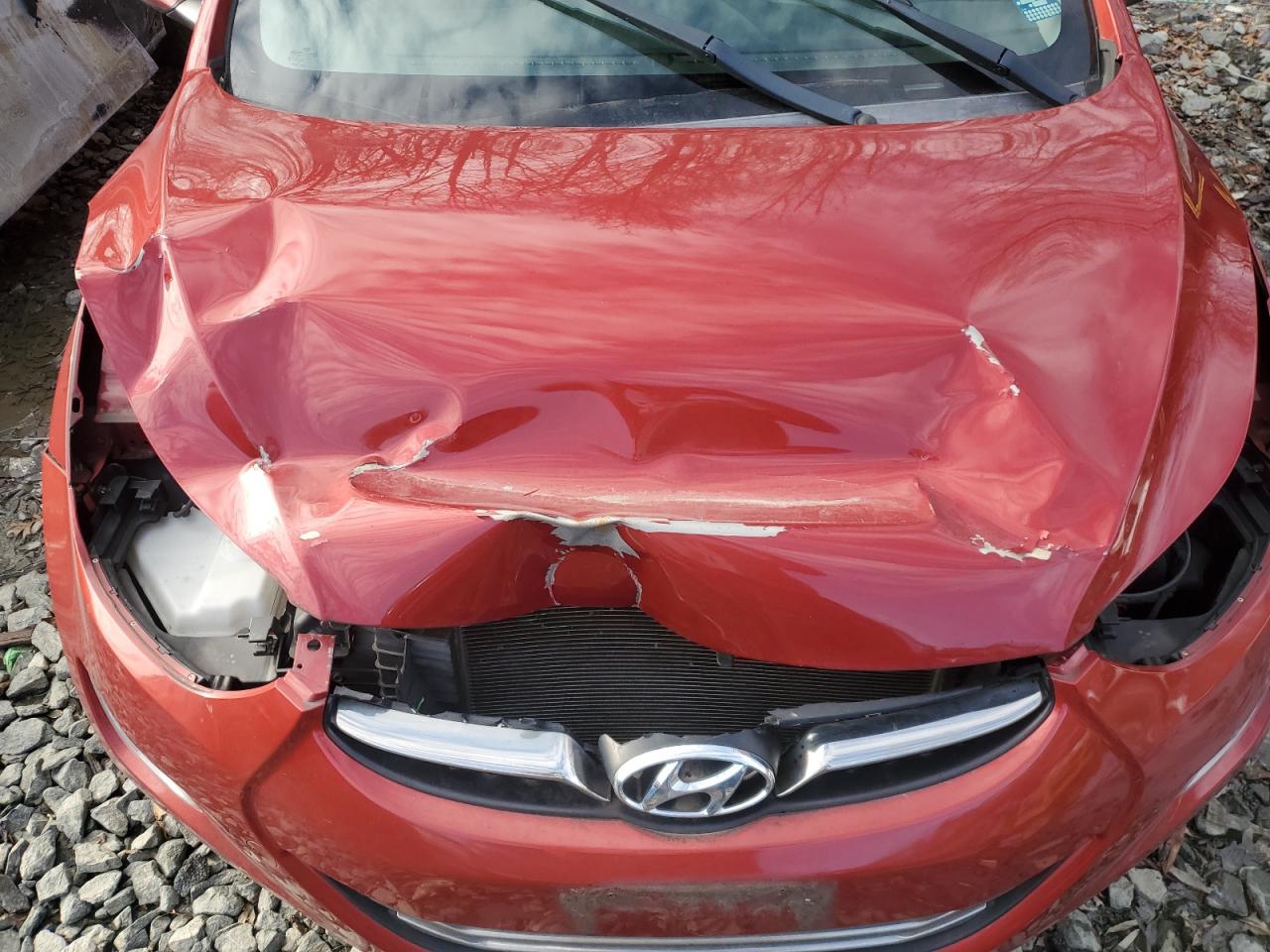 2013 Hyundai Elantra - Image 11