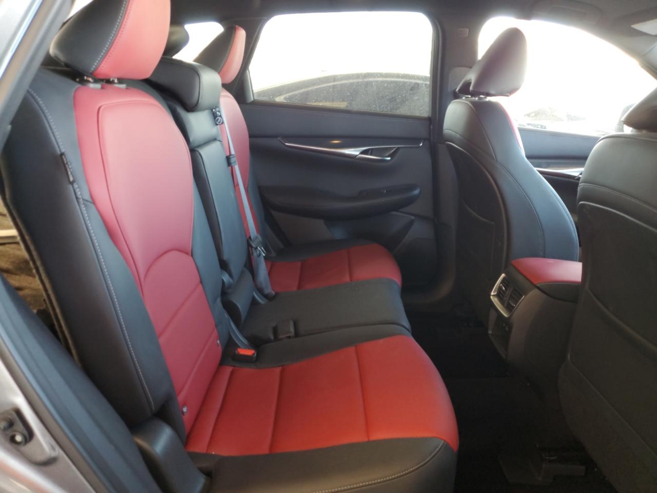 2024 Infiniti QX50 - Image 11