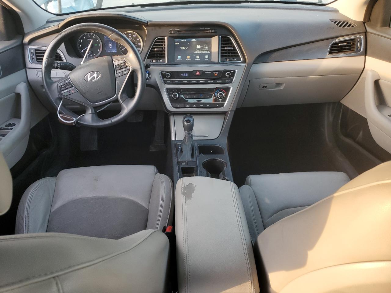 2016 Hyundai Sonata - Image 8