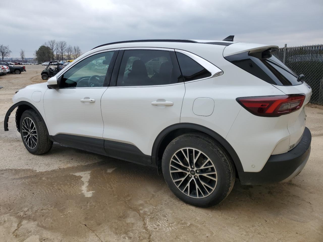 2023 Ford Escape - Image 2