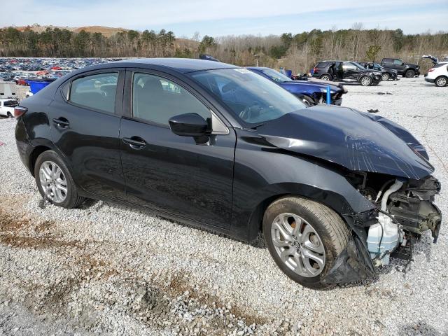  TOYOTA YARIS 2018 Czarny