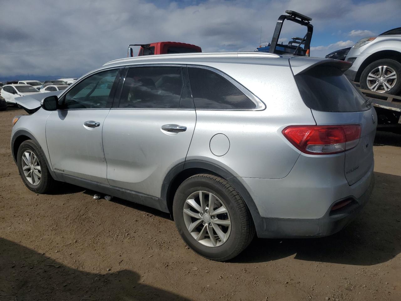 2017 Kia Sorento - Image 2