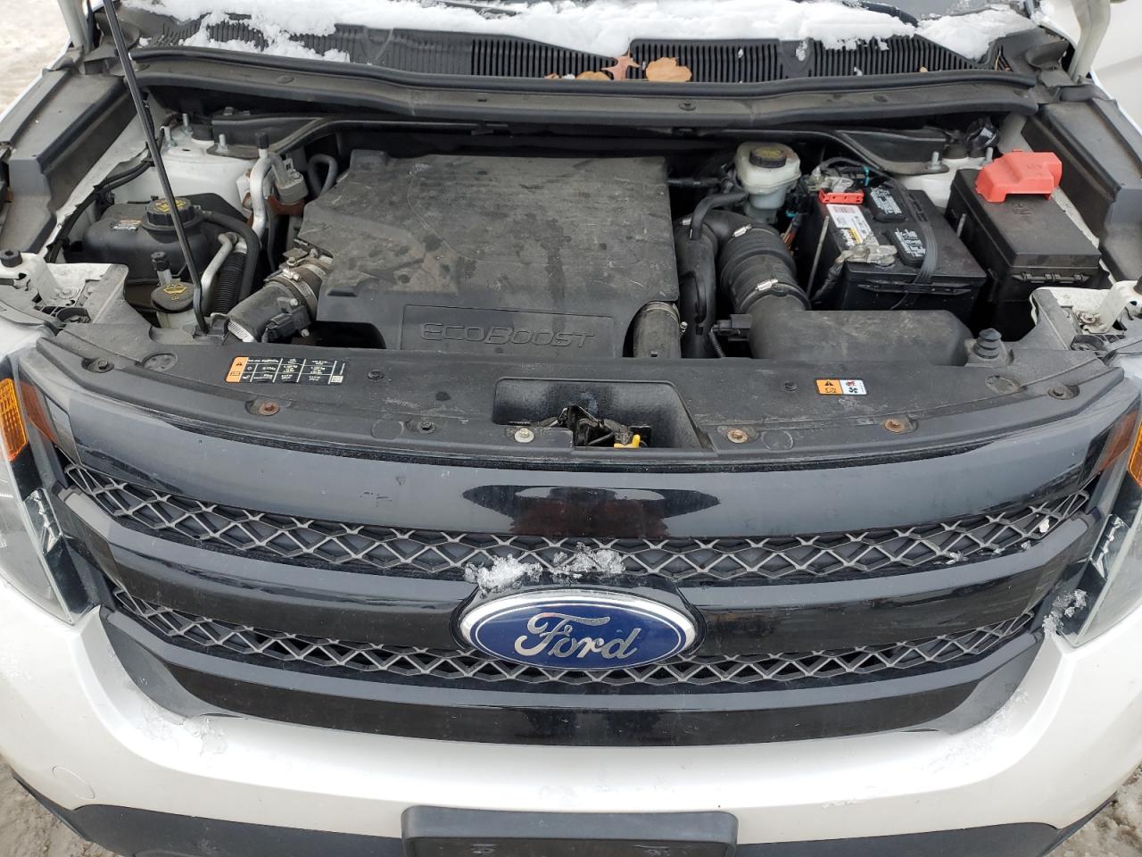 2015 Ford Explorer - Image 12