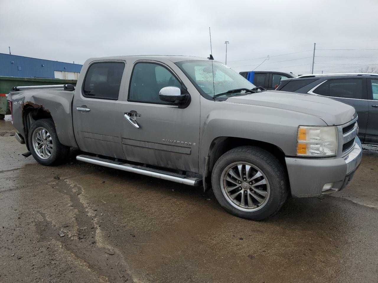 2008 Chevrolet Silverado - Image 4