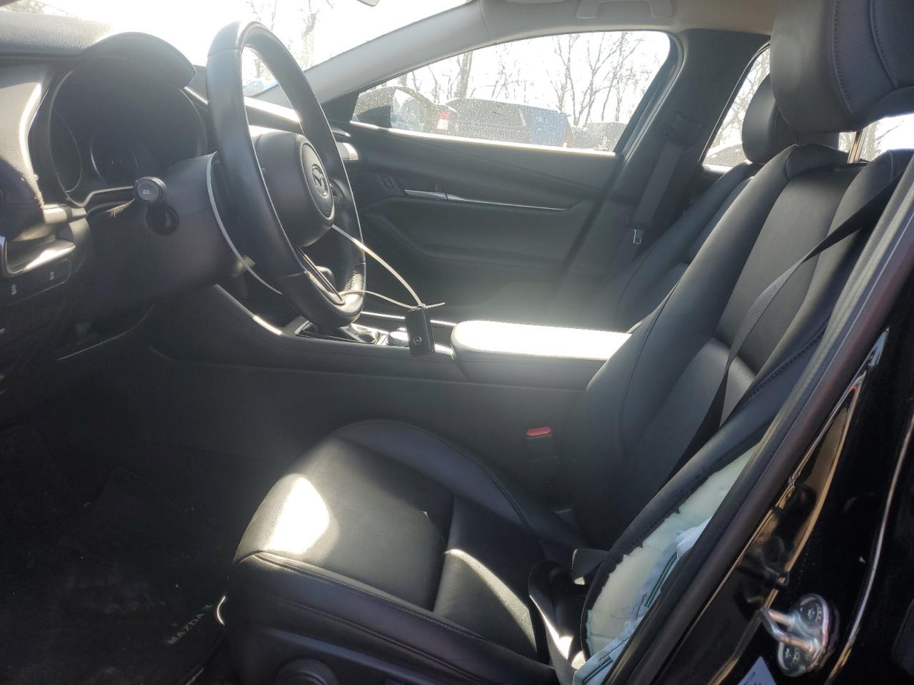 2021 Mazda 3 - Image 7