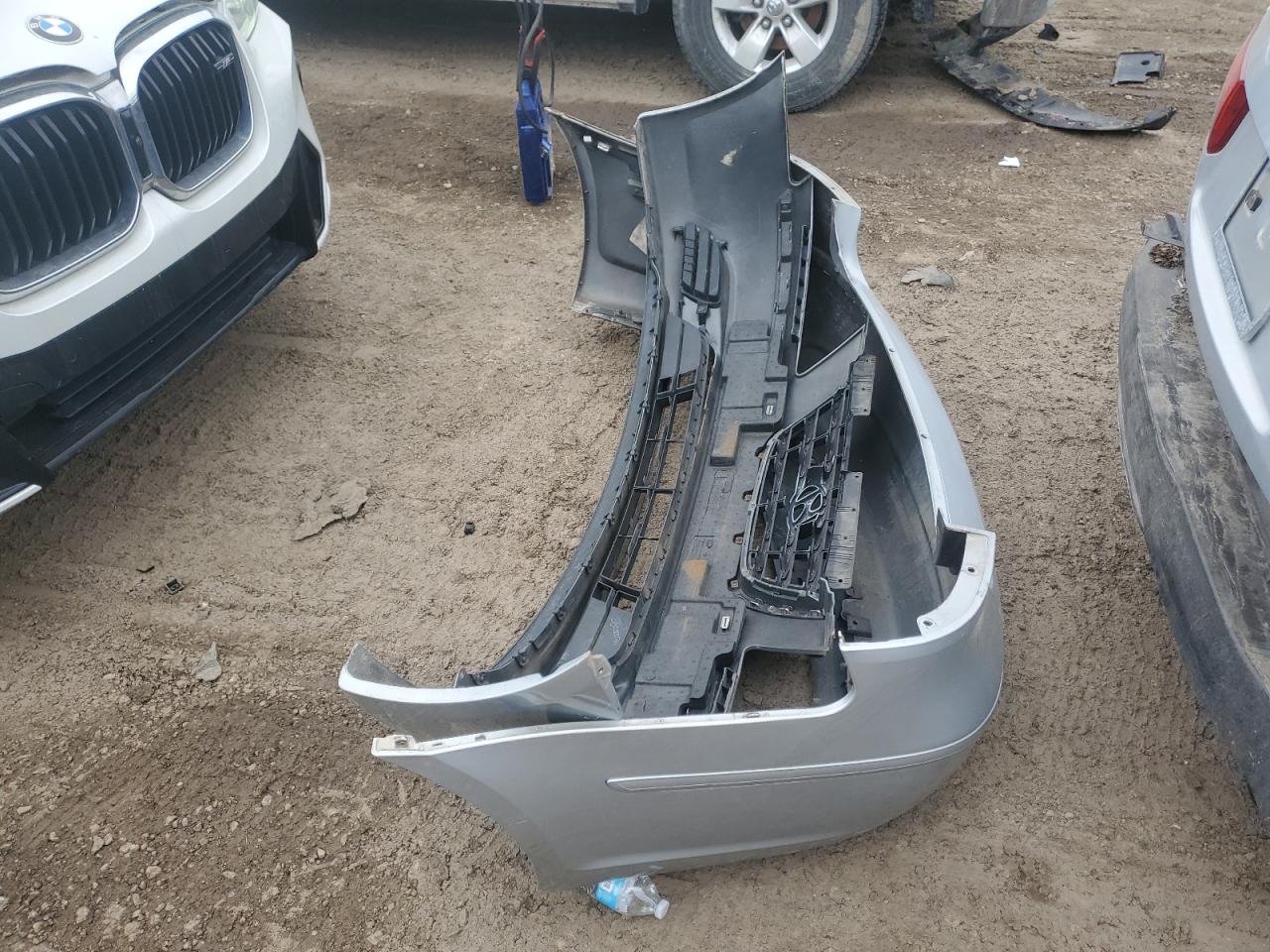 2010 Hyundai Sonata - Image 12