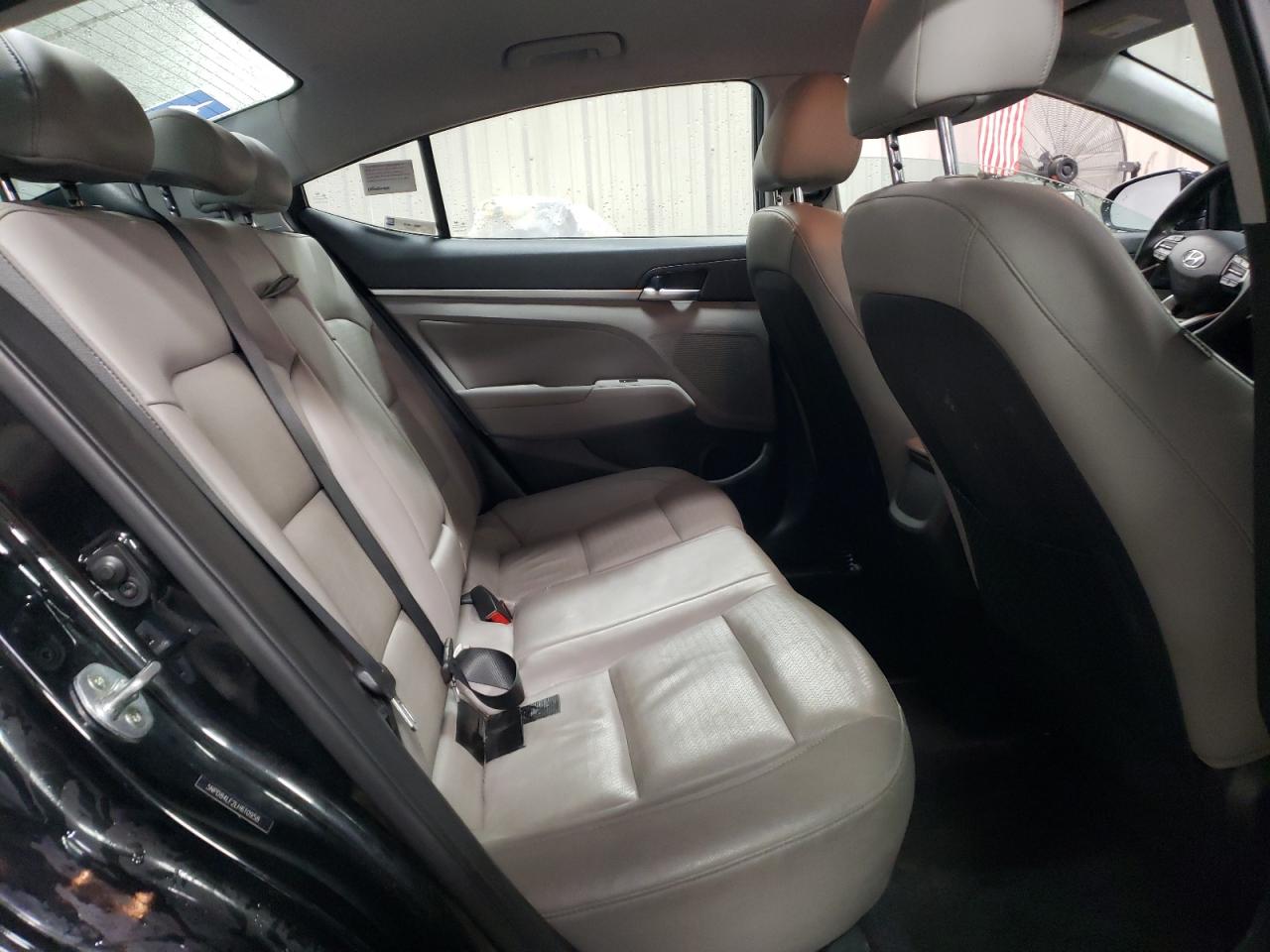 2020 Hyundai Elantra - Image 10