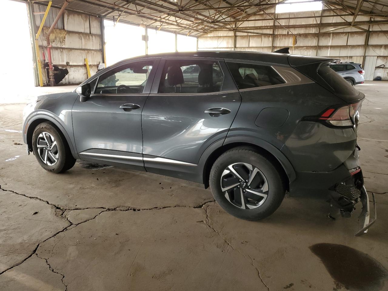 2023 Kia Sportage - Image 2