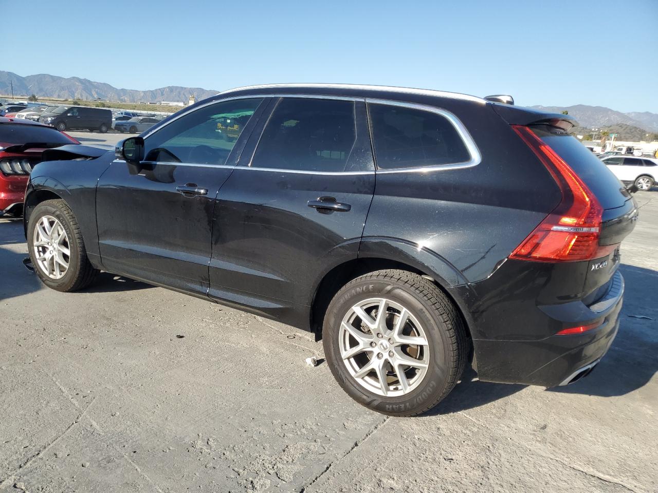 2020 Volvo XC60 - Image 2