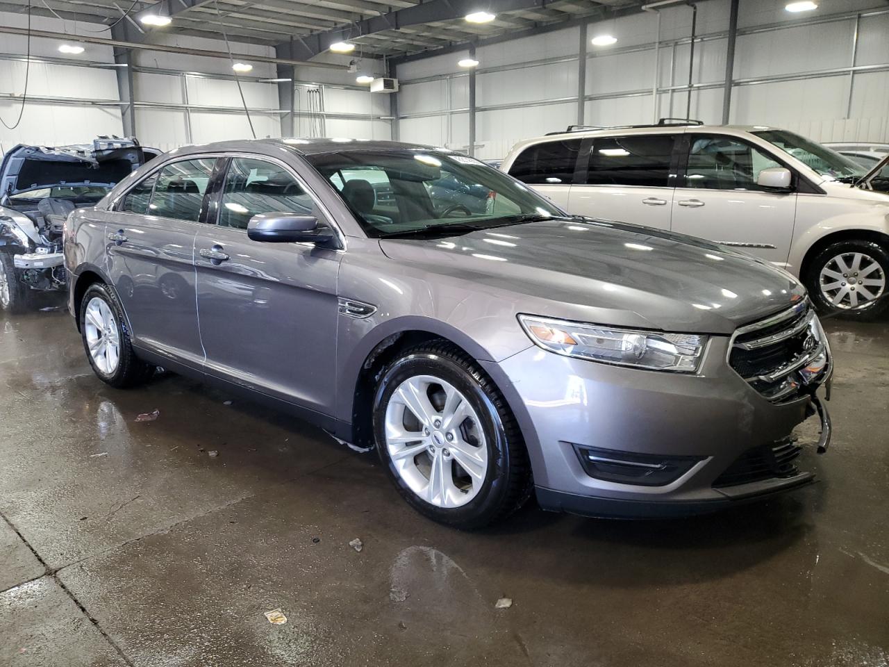 2013 Ford Taurus - Image 4