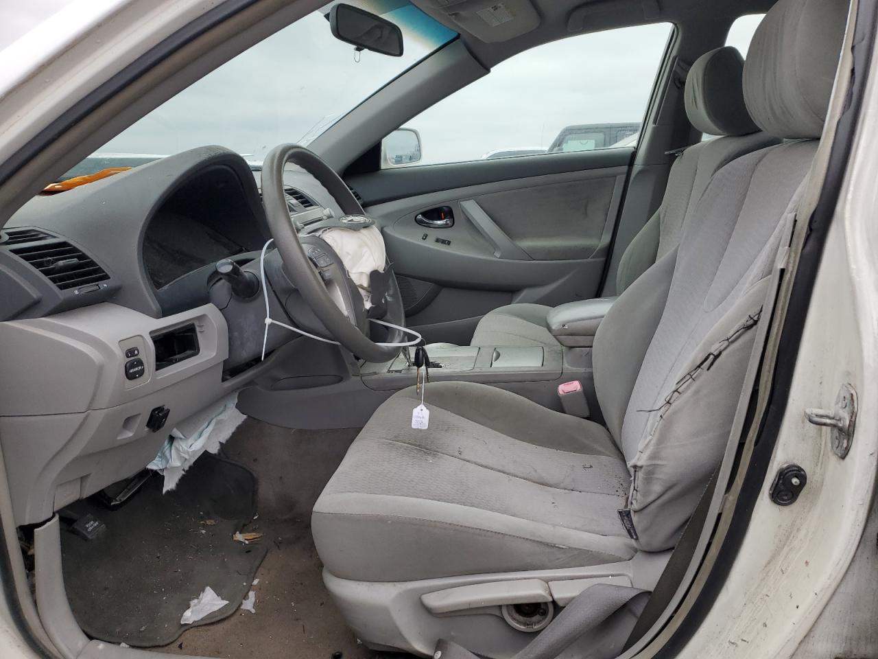 2010 Toyota Camry - Image 7