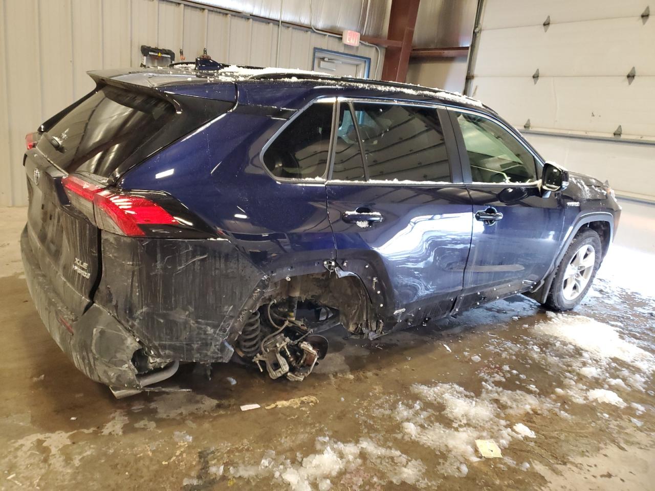 2021 Toyota RAV 4 - Image 3