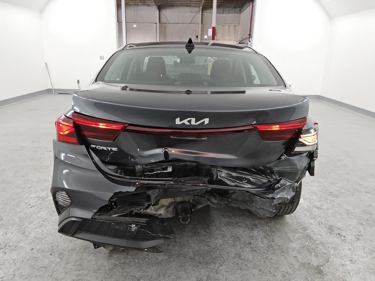 2024 Kia Forte - Image 6