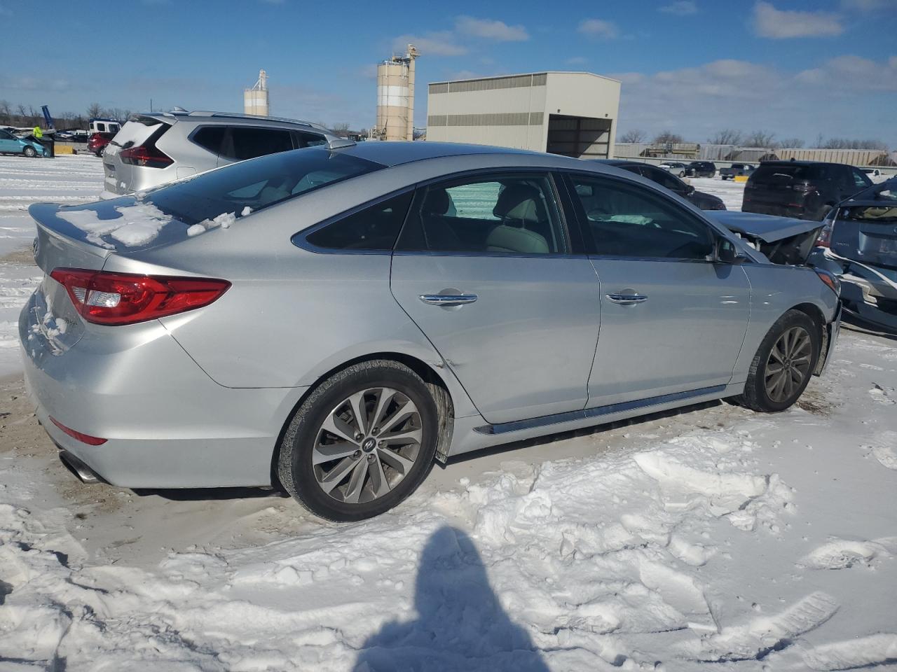 2015 Hyundai Sonata - Image 3