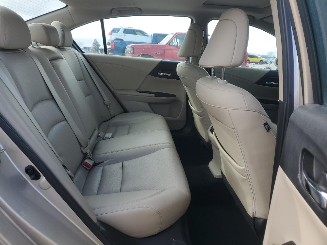 2015 Honda Accord - Image 11