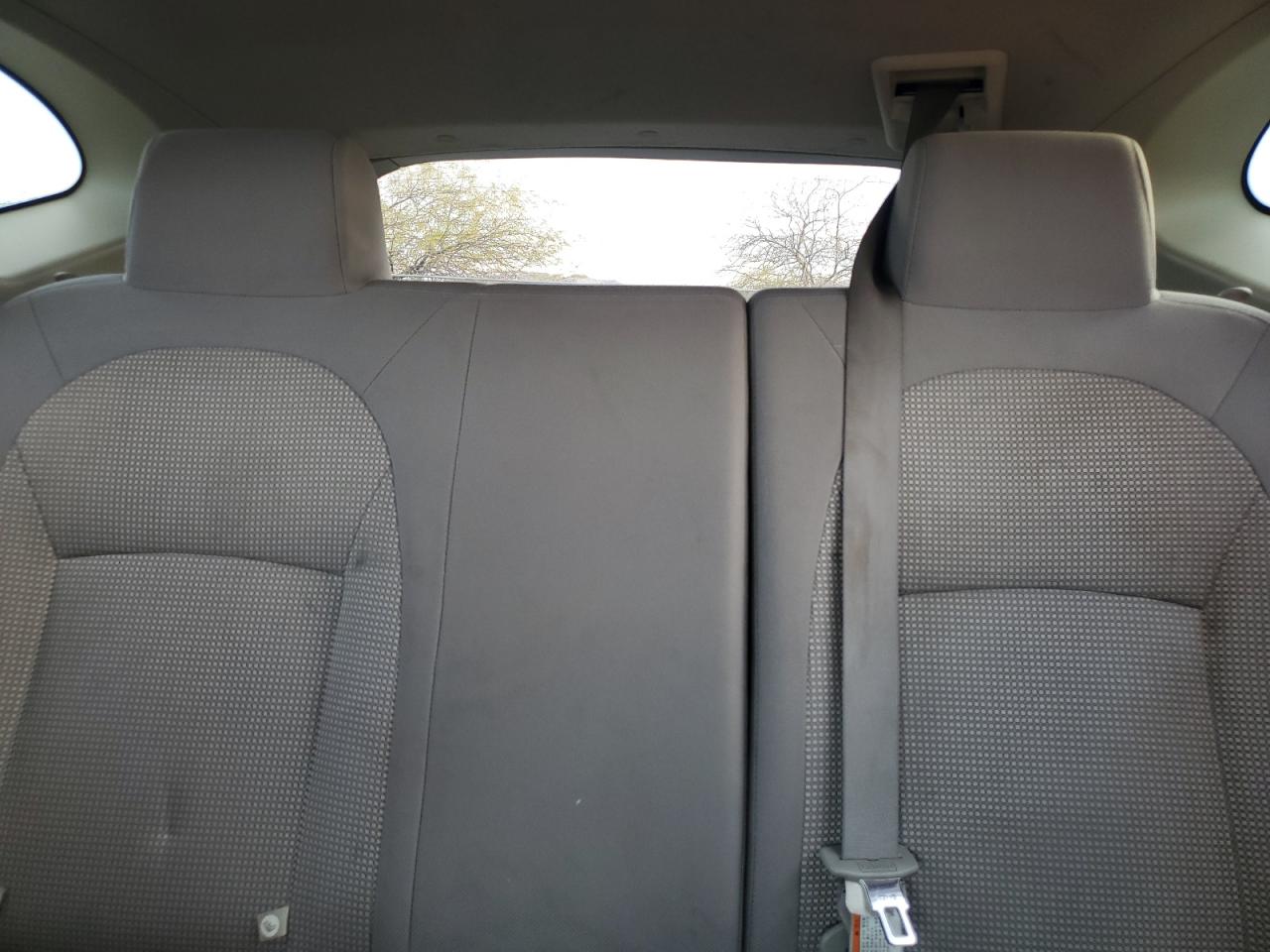 2011 Nissan Rogue - Image 10