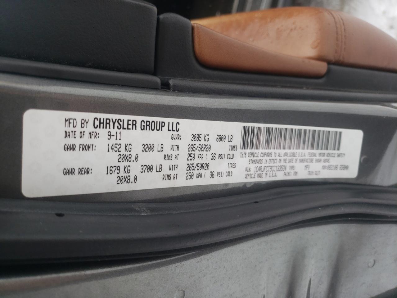 2012 Jeep Grand Cherokee - Image 12